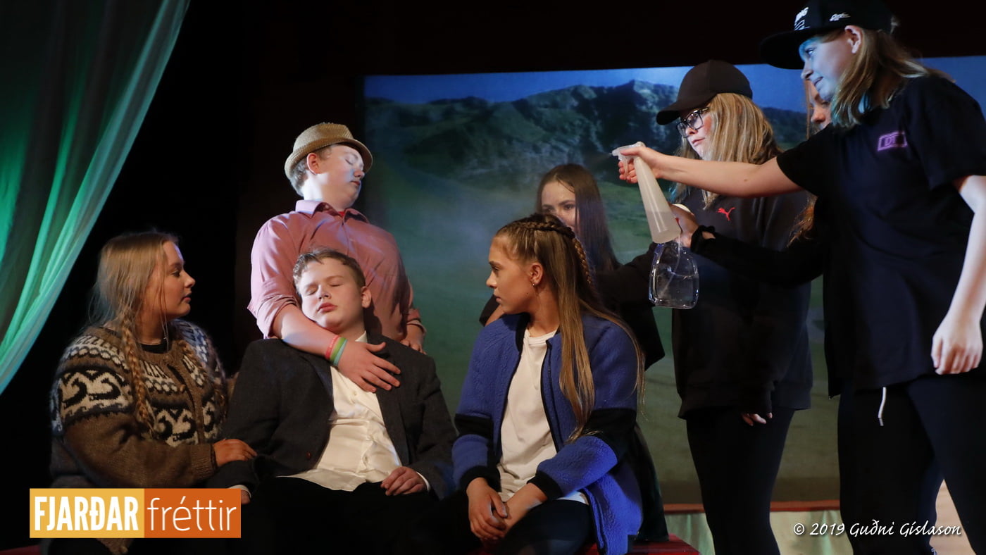 Grunnskólahátíð leiklist-89