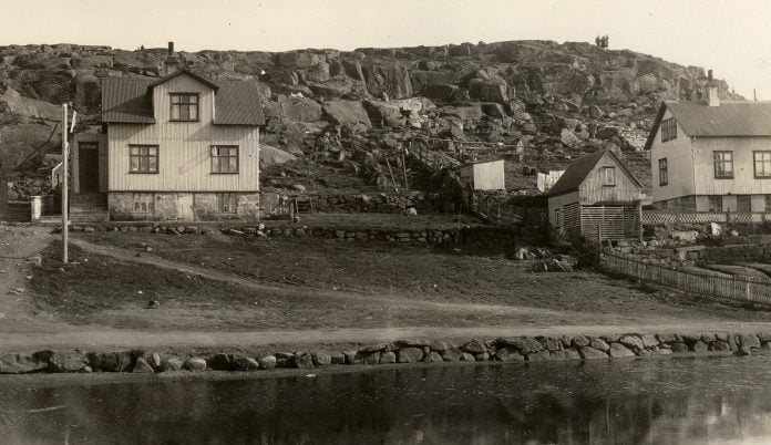 Undir Hamrinum